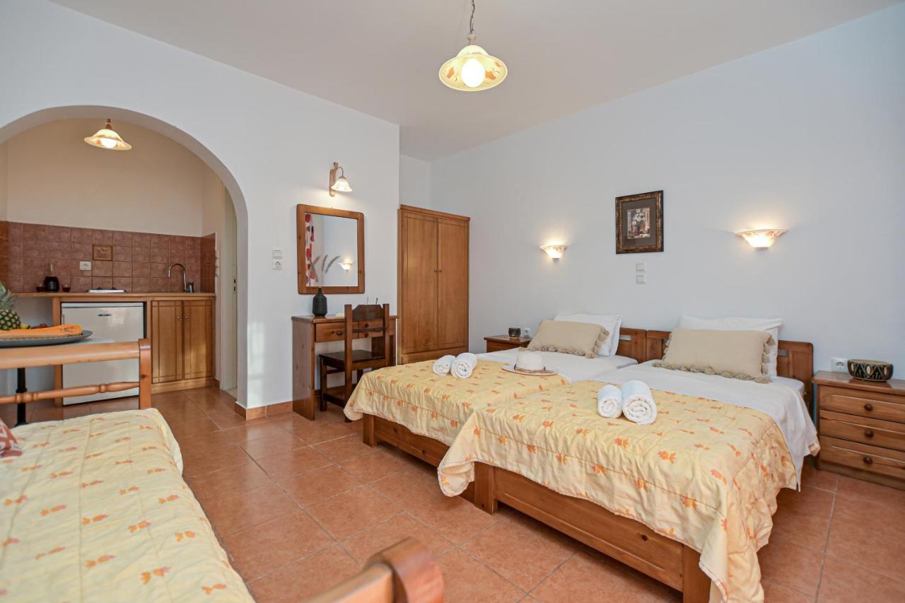 Alykes & Apartment Agios Prokopios (Naxos)